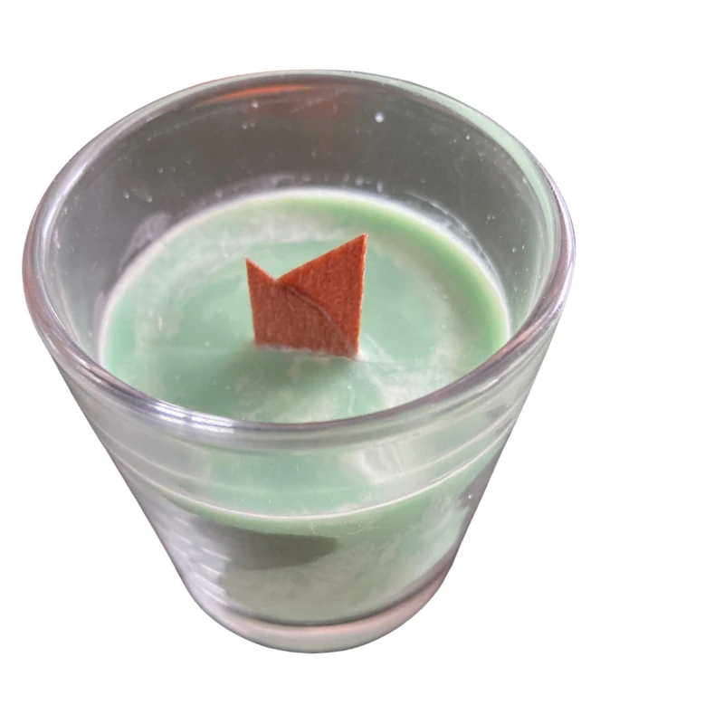 Sójová svíčka s dřevěným knotem