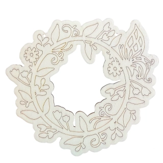 Květinový věnec s motýlem